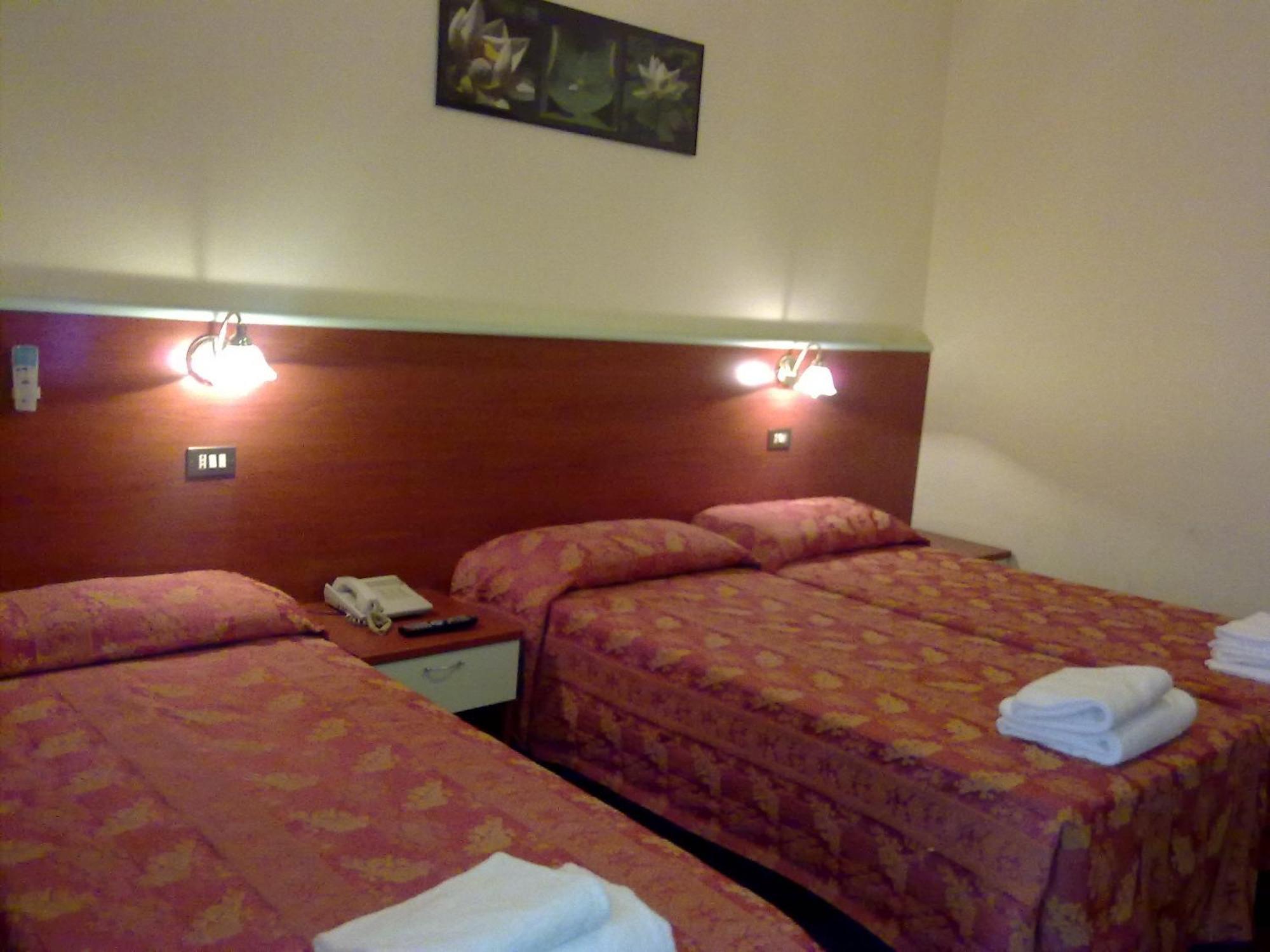 Hotel Mm Dateo, Milan